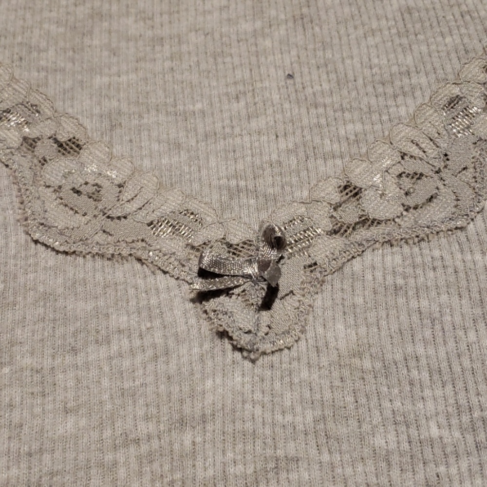 Gray Knit Top With Lace Trim - Picture 4 of 8